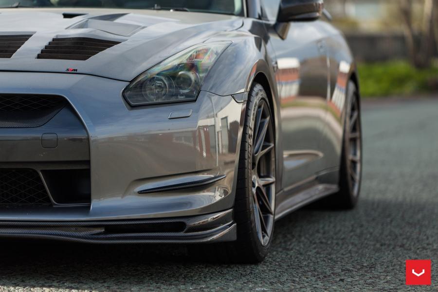 Детали экстерьера Nissan GT-R on Vossen Wheels (VFS6) 2016 года  (UK) (фото 26 из 29)